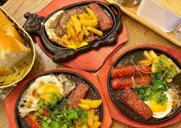 Lưu ngay 7 địa điểm ăn bánh mì chảo Hải Phòng ngon chuẩn vị