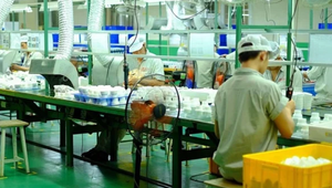 4 tháng đầu năm, khu vực FDI xuất siêu gần 14,1 tỷ USD