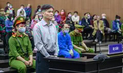 'Tiến sĩ dạy làm giàu' lừa đảo 576 tỷ đồng bị phạt tù chung thân