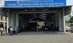 Công an triệu tập 2 người nghi ‘cò mồi’ để đăng kiểm nhanh ở Bắc Ninh