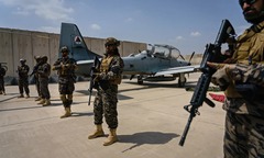 Mỹ bất ngờ bắt tay với Taliban tiêu diệt IS ở Afghanistan