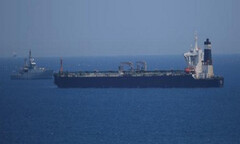 Iran bắt giữ một tàu chở dầu ở vùng Vịnh Oman