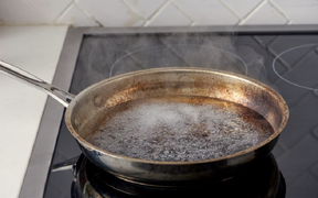 Mẹo giúp hạn chế tình trạng tình trạng nồi chảo cháy khét khi nấu ăn