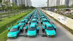 Taxi điện Xanh SM bắt đầu ‘đổ bộ’ thị trường TP.HCM