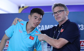 Quan Văn Chuẩn: U22 Việt Nam phải xem lại trận đấu, khắc phục sai sót