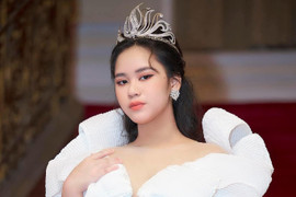 Hoa hậu Bella Vũ đến từng trường tuyển thí sinh, tuyên truyền bảo vệ môi trường