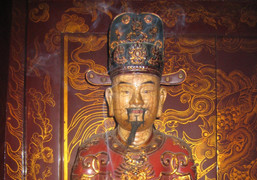 Vị vua nào chết vì mũi tên bắn, ít được lịch sử ghi lại, là con Đinh Tiên Hoàng?