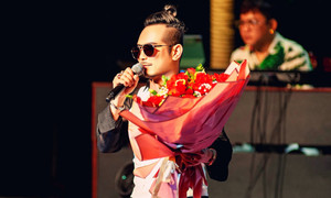 Jimmii Nguyễn xúc động trong đêm nhạc tái ngộ khán giả Hải Phòng 