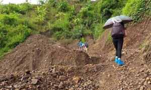 Cô giáo bám bản tử vong trên đường đến trường: Bộ trưởng GD&ĐT gửi thư chia buồn