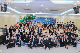 1900 Hair Salon: Đặt chữ 'tâm' vào từng sợi tóc