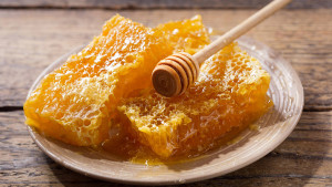 Sáp ong có tác dụng gì?