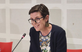 'Quá sớm để coi COVID-19 giống như bệnh cúm mùa'