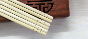 Vòng tròn khắc trên đầu đũa dùng một lần có ý nghĩa gì?