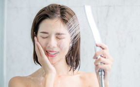 Tắm buổi sáng có tốt không?