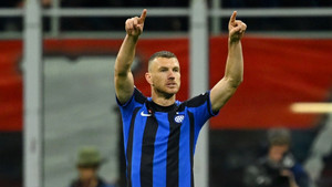 Đá 11 phút ghi 2 bàn, Inter Milan đánh bại AC Milan