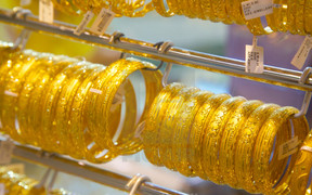 Giá vàng hôm nay 12/5: Vàng thế giới giảm sâu, trong nước tăng nhẹ