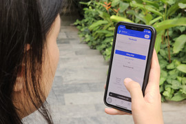 Facebook gặp lỗi tự động kết bạn khi xem 'tường' người lạ 