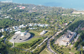 Công trình trăm tỷ ở Bình Định mới sử dụng một năm hết thấm dột lại sụt lún