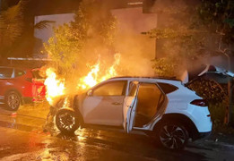 Điều tra vụ nổ ô tô khiến một phụ nữ bị thương ở TP.HCM