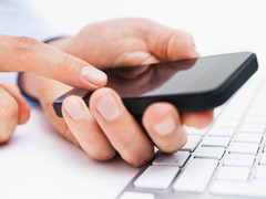 Nói chuyện điện thoại 4 phút 17 giây mỗi ngày, điều gì sẽ xảy ra với sức khỏe?