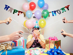 Hơn 40 gia đình người lạ tới dự sinh nhật cậu bé 12 tuổi