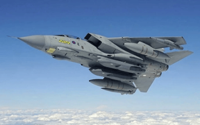 Anh sẽ cung cấp hàng trăm máy bay không người lái tấn công tầm xa cho Ukraine