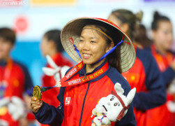 Báo Mỹ: Người hâm mộ Việt Nam dậy sớm chờ khoảnh khắc lịch sử