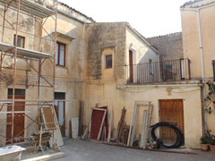 Nơi mua nhà ‘rẻ như cho’: Chi khoảng 77.000 đồng chốt đơn được 3 căn