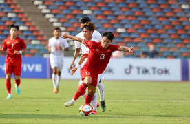 Xem Hồ Văn Cường sút tung nóc lưới U22 Myanmar, U22 Việt Nam dẫn 2-0