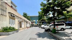 Người dân Hà Nội quay cuồng trong nắng gắt, quận Hà Đông chạm mốc 40 độ C