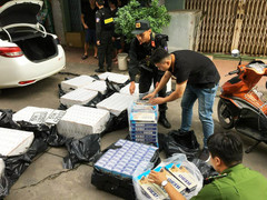 Phó Thủ tướng chỉ đạo xử lý kịp thời hành vi lợi dụng chức vụ để bảo kê buôn lậu