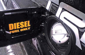 Cách xử trí khi đổ nhầm xăng vào động cơ chạy dầu