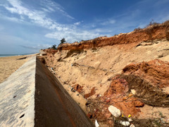 Sau 5 năm kết luận sai phạm, kè biển gần 80 tỷ ở Bình Định 'tan nát vẫn nát tan'