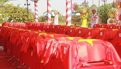 Nghệ An đón 96 hài cốt liệt sĩ, chuyên gia hy sinh ở Lào về với đất mẹ