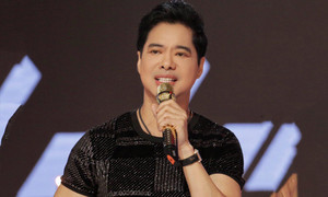 Danh ca Ngọc Sơn: 'Tôi xúc động khi từng có khán giả tặng cho ổ bánh mì'