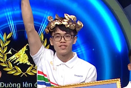 Màn về đích kịch tính của nam sinh Hà Nội giành vòng nguyệt quế tuần Olympia