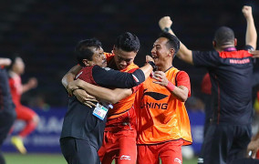 HLV U22 Indonesia: Bị trọng tài chơi khăm, nếu thua không dám về nhà