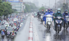 Nhiều khu vực ở Hà Nội đón mưa sau một tuần nắng nóng gay gắt