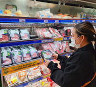 Heo ăn chuối Bapi được khuyến mãi đồng giá tại Saigon Co.op