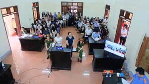 Vụ GĐ Trung tâm GDTX bị tuyên 5 năm tù: Gia đình mong bà Dung được tại ngoại