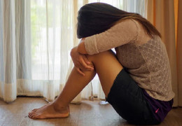 Cô gái nhập viện vì bị bạn trai chê béo xấu 