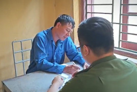 Bắt giữ người livestream, phát ngôn sai sự thật tại toà án