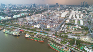 Ả Rập Xê-Út mua 174.000 thùng xăng dầu từ Nga mỗi ngày