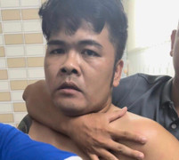 TP.HCM: Bắt tú ông chuyên mua các cô gái dưới 16 tuổi, ép bán dâm