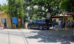 Nam Định: Đang chơi trước cửa nhà, bé gái 7 tuổi bị ô tô đâm tử vong