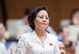 Bộ trưởng Nội vụ: Nghiên cứu chế độ phụ cấp đặc thù cho nhân viên y tế