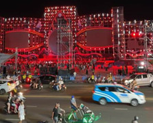 Ngã từ khán đài Festival biển Nha Trang, đạo diễn truyền hình tử vong