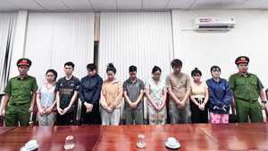 Bắt tạm giam giám đốc, nhân viên 3 công ty cho vay tiền, 'khủng bố' đòi nợ