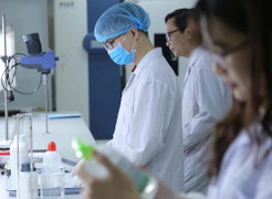 Tuyển sinh ngành Y có môn Văn: Nhiều bác sĩ phản đối