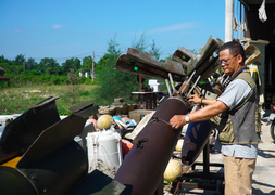 Kho tàng kỷ vật thời 'hoa lửa' của người đàn ông Quảng Trị